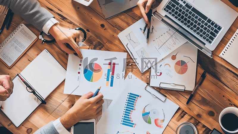 股权动态调整机制设计：成本考量与价值实现**