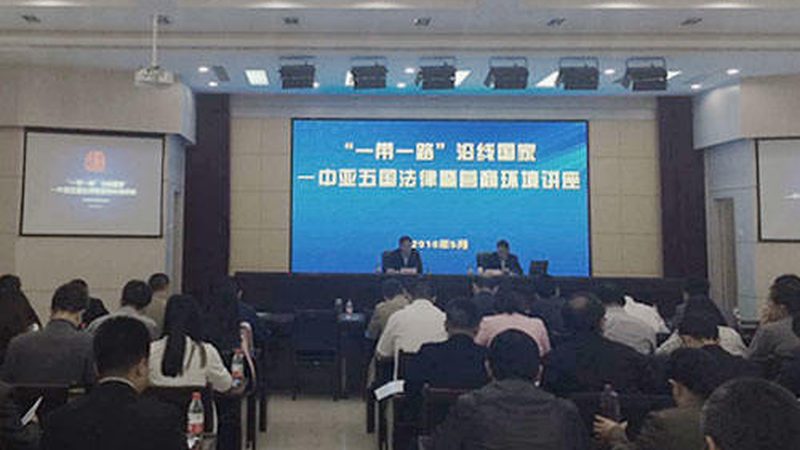在选择融资计划书代写服务时，可以从以下几个方面进行考察：